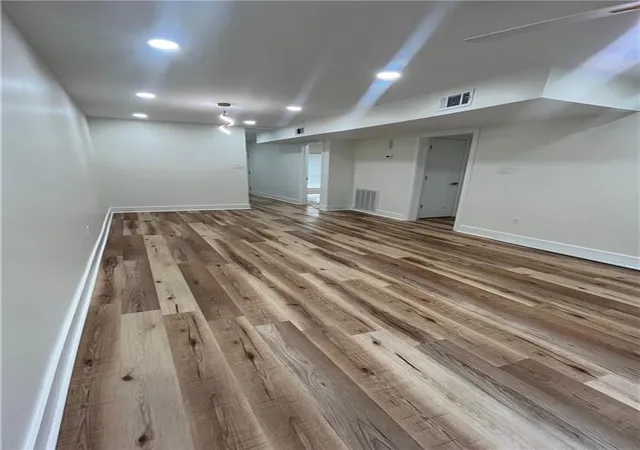 Listing Photo 4 - Condo for sale in building located at 6200 Riverside Dr, Metairie, LA 70003 - Unit #413