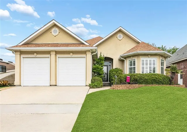 Photo 1 of Single family home for sale at 222 Constellation Dr, Slidell, LA 70458 | MLS# 2574885 | Listing updated on 2026-10-07