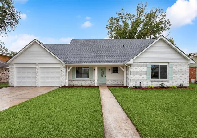 Photo 1 of Single family home for sale at 382 Oak Tree Dr, La Place, LA 70068 | MLS# 2574892 | Listing updated on 2026-08-31
