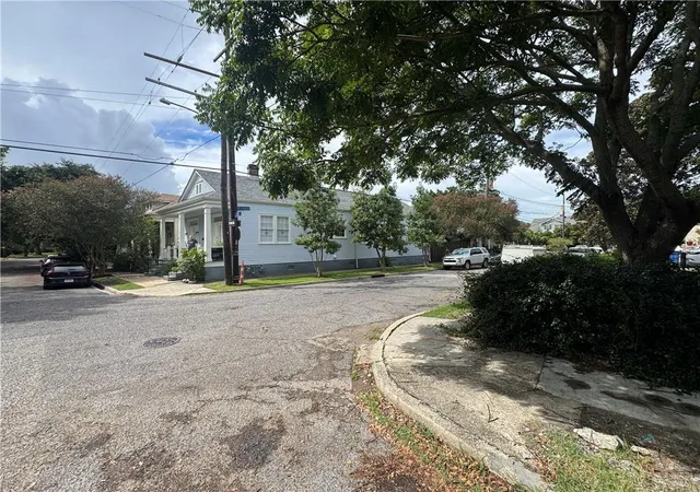 Photo 2 of Multi family home for sale at 3001 03 Bell St, New Orleans, LA 70119 | MLS# 2574686 | Listing updated on 2026-09-16