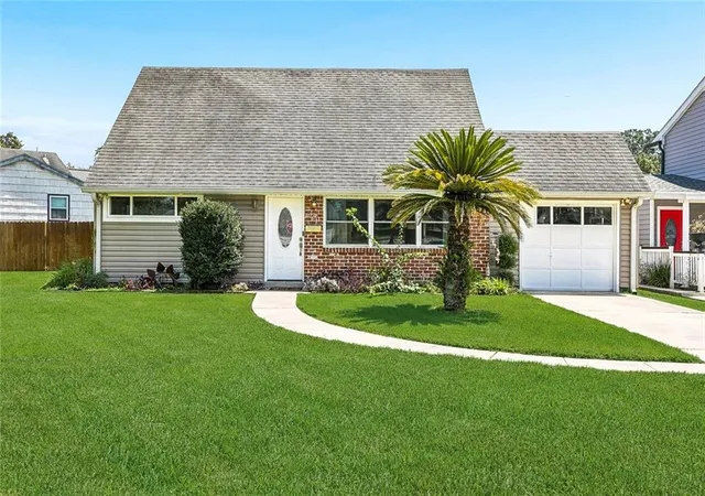 Photo 1 of Single family home for sale at 717 Mary Ln, River Ridge, LA 70123 | MLS# 2574965 | Listing updated on 2026-09-17