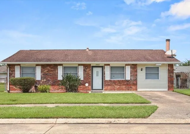 Photo 1 of Single family home for sale at 3040 Sorbonne Dr, Marrero, LA 70072 | MLS# 2574834 | Listing updated on 2026-08-31