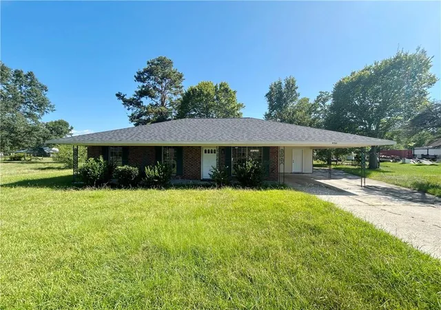 Photo 2 of Single family home for sale at 4153 Shaffett Ln, Zachary, LA 70791 | MLS# 2575004 | Listing updated on 2026-09-02