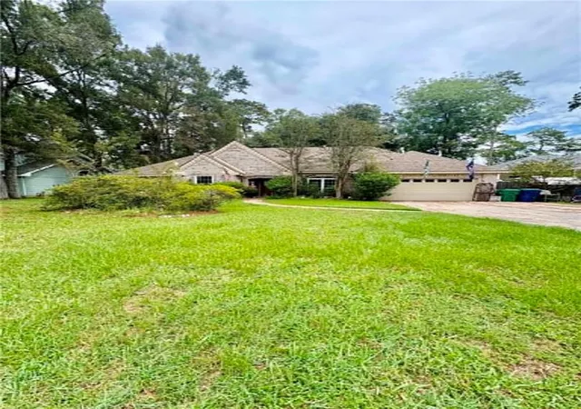 Photo 3 of Single family home for sale at 255 S Lotus Dr, Mandeville, LA 70471 | MLS# 2575212 | Listing updated on 2026-09-12