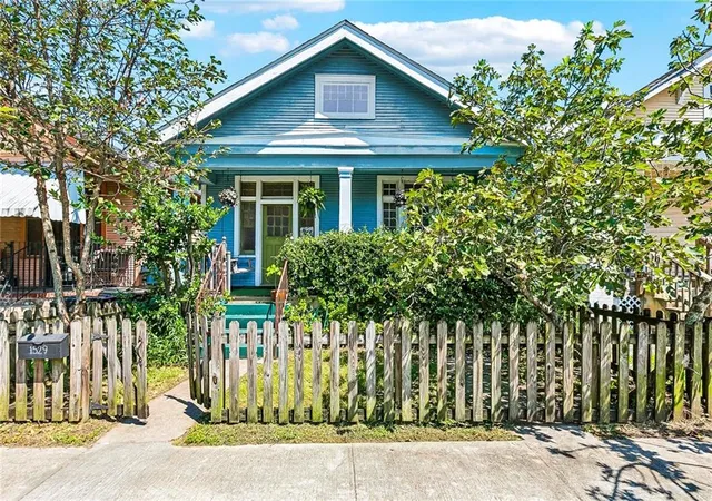 Photo 2 of Sale Pending at 1529 Lesseps St, New Orleans, LA 70117 | MLS# 2574926 | Listing updated on 2026-09-16