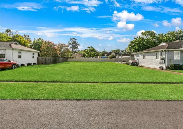 Land for sale at 505-07 Community St, Arabi, LA 70032 | MLS# 2575122
