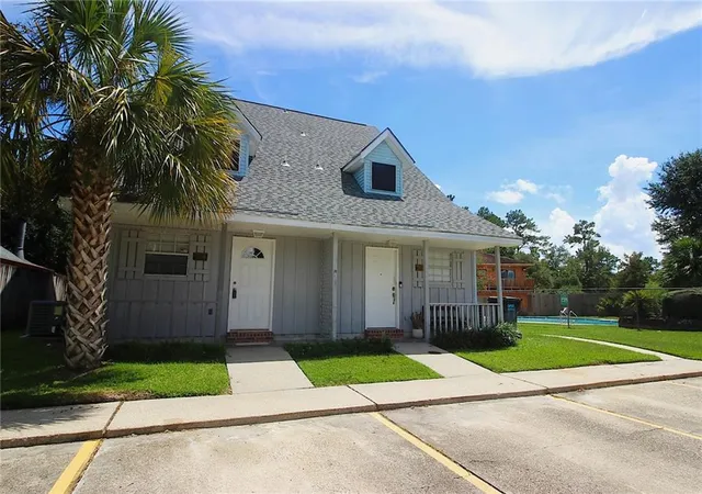 Photo 3 of Condo for sale at 166 Village Dr #166, Slidell, LA 70461 | MLS# 2574983 | Listing updated on 2026-09-02