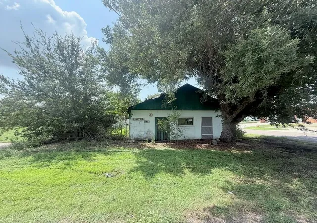 Photo 15 of Single family home for sale at 5471-5485 Jean Lafitte Blvd, Lafitte, LA 70067 | MLS# 2573181 | Listing updated on 2026-09-02