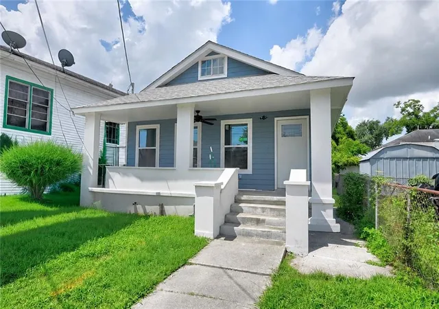 Photo 1 of Single family home for sale at 9126 Dixon St, New Orleans, LA 70118 | MLS# 2573508 | Listing updated on 2026-09-09