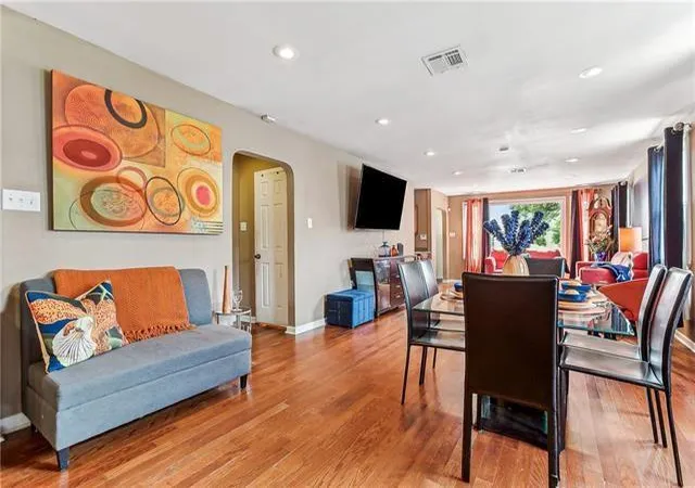 Photo 3 of Single family home for sale at 5721 Vermillion Blvd, New Orleans, LA 70122 | MLS# 2571855 | Listing updated on 2026-09-29