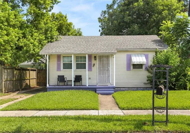Photo 1 of Single family home for sale at 7217 Sally St, Arabi, LA 70032 | MLS# 2575119 | Listing updated on 2026-09-02