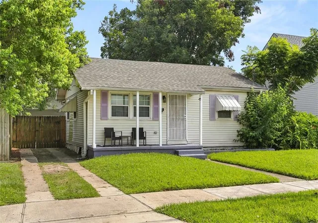 Photo 2 of Single family home for sale at 7217 Sally St, Arabi, LA 70032 | MLS# 2575119 | Listing updated on 2026-09-02