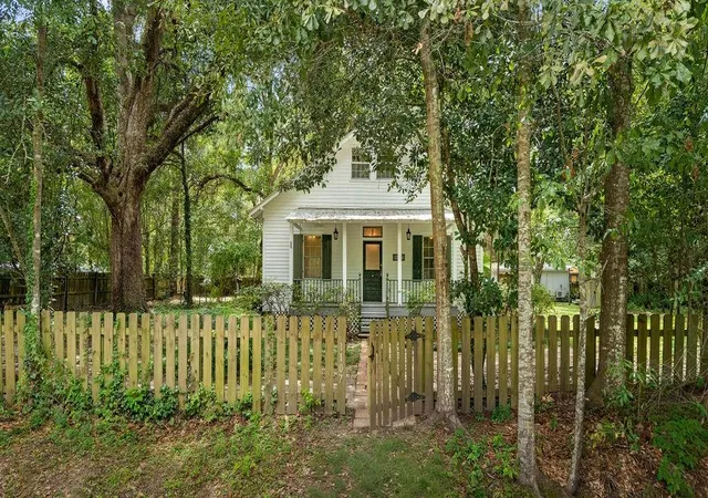 Photo 2 of Single family home for sale at 1107 W 25th Avenue, Covington, LA 70433 | MLS# 2574544 | Listing updated on 2026-09-06