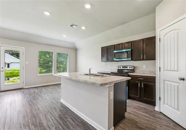 Photo 3 of Single family home for sale at 48506 Red Fox Dr, Hammond, LA 70401 | MLS# 2575354 | Listing updated on 2026-09-23
