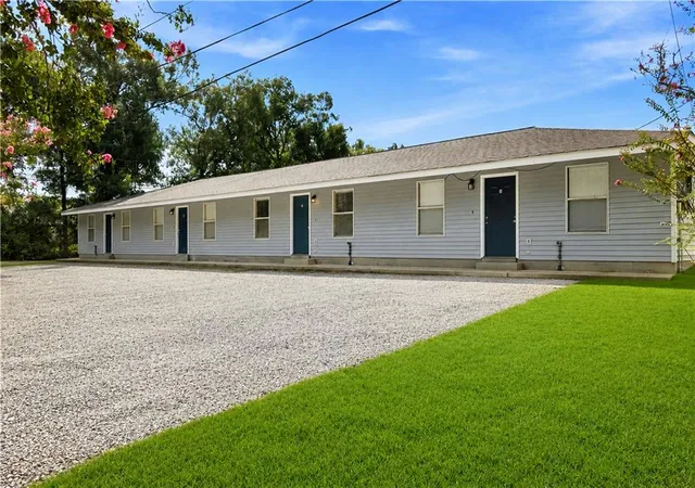 Photo 2 of Multi family home for sale at 15313 W Hoffman Rd, Hammond, LA 70403 | MLS# 2574857 | Listing updated on 2026-09-08