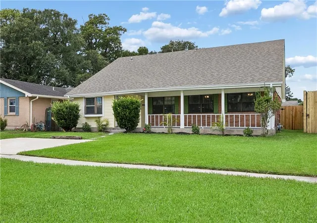 Photo 2 of Single family home for sale at 2639 Roosevelt Blvd, Kenner, LA 70062 | MLS# 2574698 | Listing updated on 2026-09-24