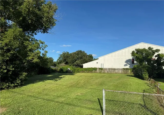 Photo 1 of Land for sale at 1455 S Wilson Ave, Metairie, LA 70003 | MLS# 2575438 | Listing updated on 2026-09-14