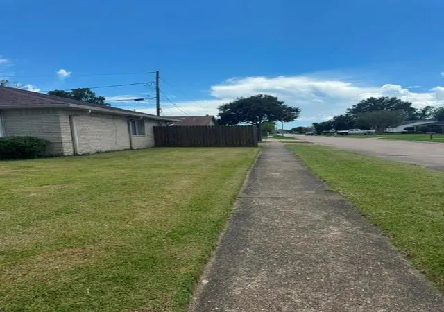 Photo 3 of Single family home for sale at 545 Heritage Cvs, La Place, LA 70068 | MLS# 2575459 | Listing updated on 2026-09-02