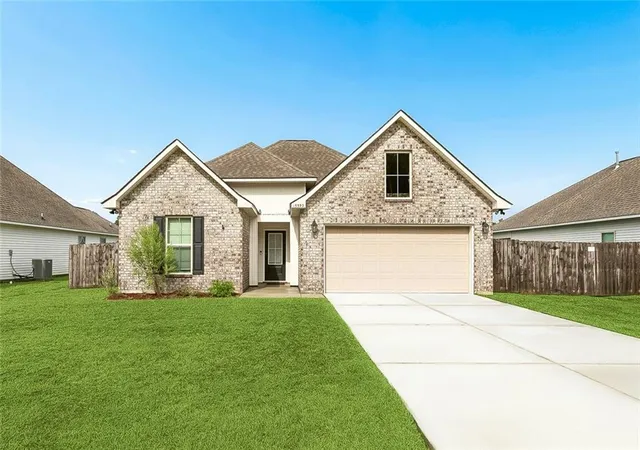 Photo 1 of Single family home for sale at 15593 Grassy Ln, Covington, LA 70435 | MLS# 2574109 | Listing updated on 2026-09-14