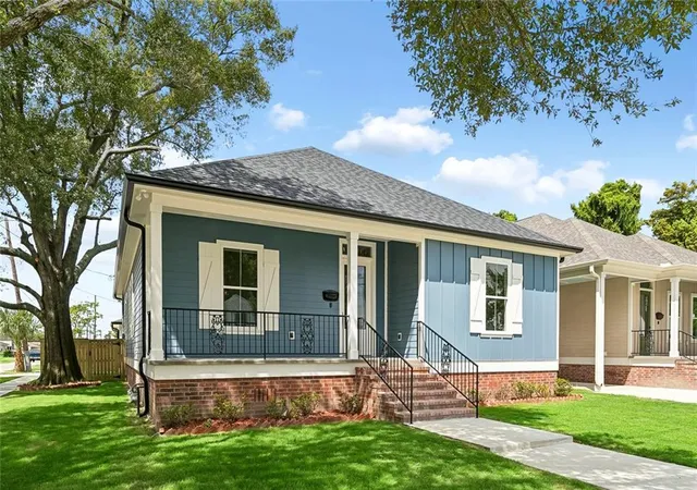 Photo 1 of Single family home for sale at 4804 Frenchmen St, New Orleans, LA 70122 | MLS# 2575486 | Listing updated on 2026-09-05