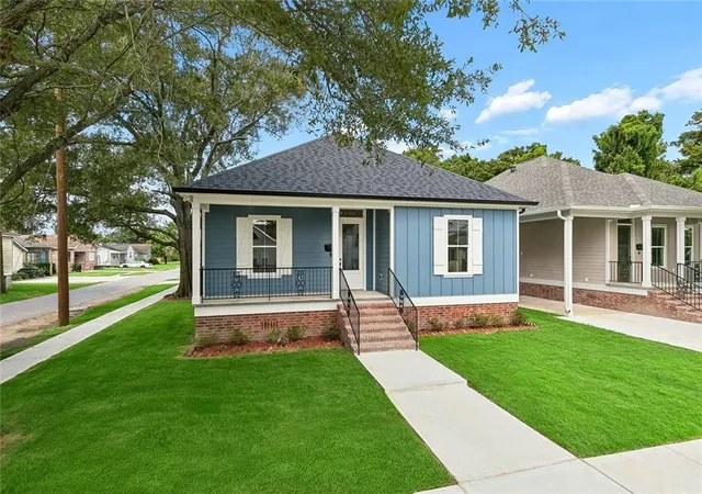 Photo 3 of Single family home for sale at 4804 Frenchmen St, New Orleans, LA 70122 | MLS# 2575486 | Listing updated on 2026-09-05