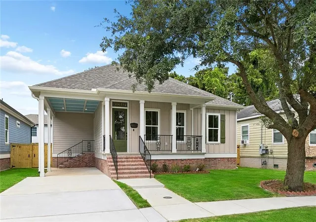 Photo 2 of Single family home for sale at 4810 Frenchmen St, New Orleans, LA 70122 | MLS# 2575519 | Listing updated on 2026-09-05