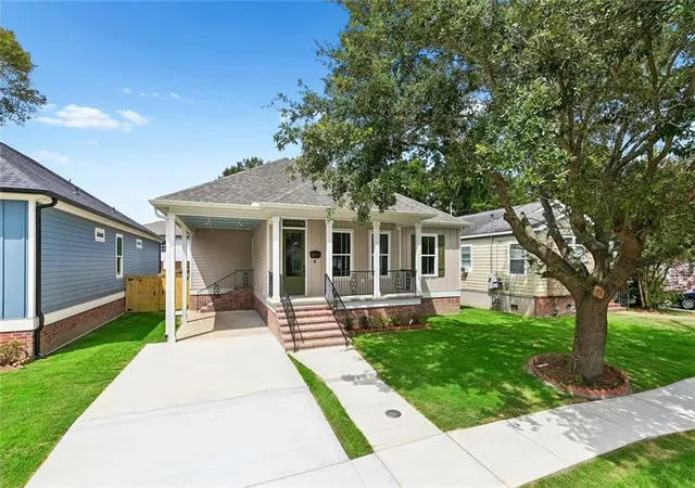 Photo 3 of Single family home for sale at 4810 Frenchmen St, New Orleans, LA 70122 | MLS# 2575519 | Listing updated on 2026-09-05