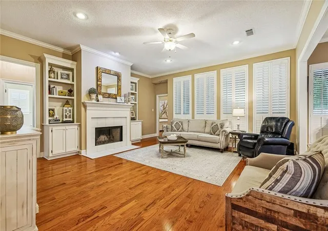 Photo 3 of Single family home for sale at 429 Westwood Dr, Mandeville, LA 70471 | MLS# 2575484 | Listing updated on 2026-09-18