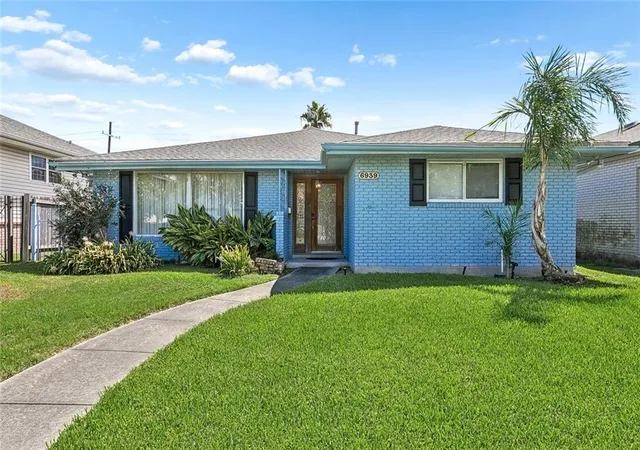Photo 1 of Single family home for sale at 6939 Argonne Blvd, New Orleans, LA 70124 | MLS# 2574883 | Listing updated on 2026-09-23