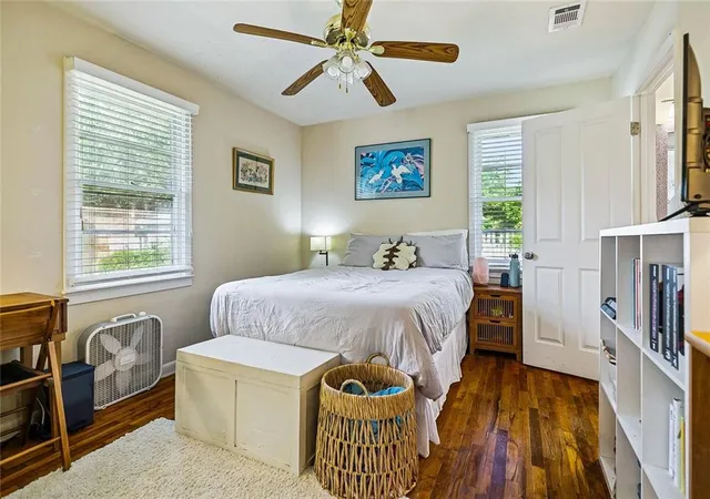 Photo 4 of Single family home for sale at 545-555 Wiltz Dr, Baton Rouge, LA 70806 | MLS# 2575463 | Listing updated on 2026-09-04