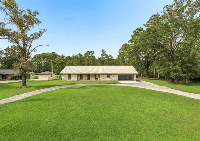 Photo 2 of Single family home for sale at 13055 Tammy Dr, Tickfaw, LA 70466 | MLS# 2575478 | Listing updated on 2026-09-04