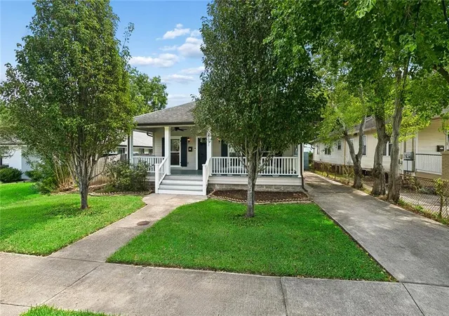 Photo 2 of Single family home for sale at 4951 Lafaye St, New Orleans, LA 70112 | MLS# 2564764 | Listing updated on 2026-09-04