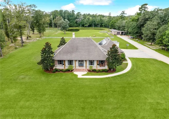 Photo 1 of Single family home for sale at 17880 Rolling Oaks Ave, Greenwell Springs, LA 70739 | MLS# 2569377 | Listing updated on 2026-09-04