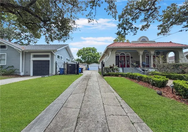 Photo 2 of Single family home for sale at 4649 Franklin Ave, New Orleans, LA 70122 | MLS# 2575561 | Listing updated on 2026-09-04