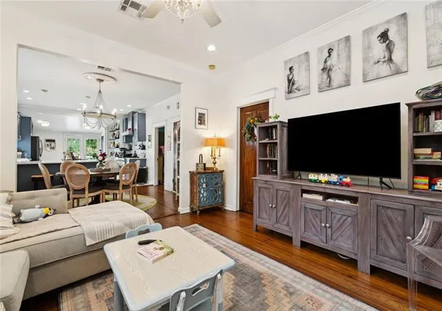 Photo 3 of Single family home for sale at 2835 Palmer Ave, New Orleans, LA 70118 | MLS# 2575619 | Listing updated on 2026-09-22