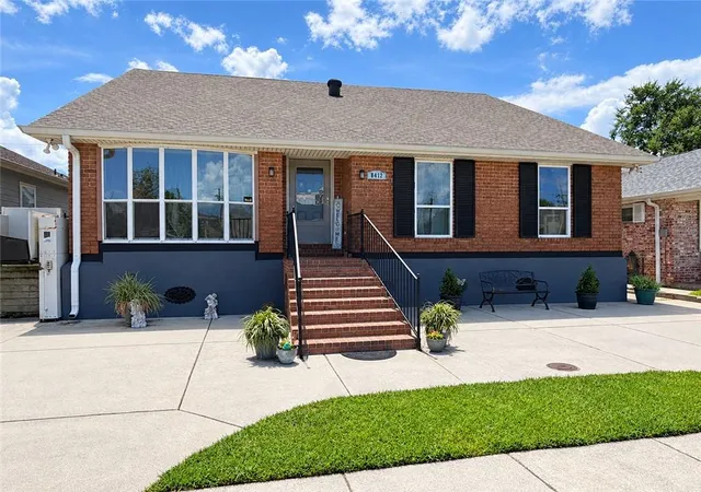 Photo 1 of Single family home for sale at 8412 Colonel Dr, Chalmette, LA 70043 | MLS# 2575623 | Listing updated on 2026-09-23