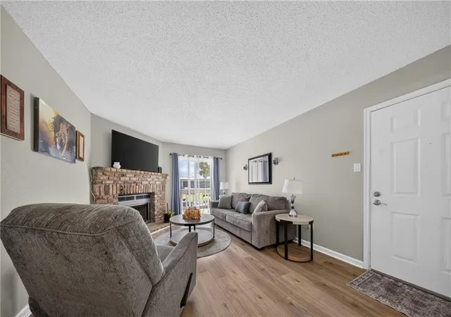 Listing Photo 4 - Condo for sale in building located at 736 Vlg Rd, Kenner, LA 70065 - Unit #A