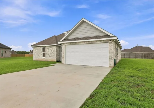 Photo 2 of Sale Pending at 19440 Deerfield Loop, Loranger, LA 70446 | MLS# 2574663 | Listing updated on 2026-09-15
