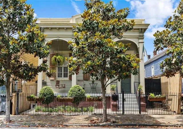 Single family home for sale at 2617 Chippewa St, New Orleans, LA 70130 | MLS# 2575690