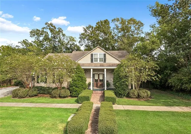 Photo 2 of Single family home for sale at 2542 William Tell St, Slidell, LA 70458 | MLS# 2575334 | Listing updated on 2026-09-16