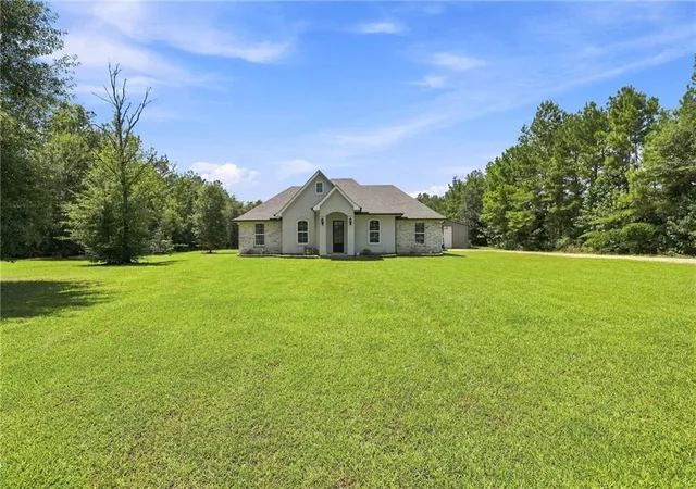 Single family home for sale at 49047 Woodhaven Rd, Tickfaw, LA 70466 | MLS# 2575209