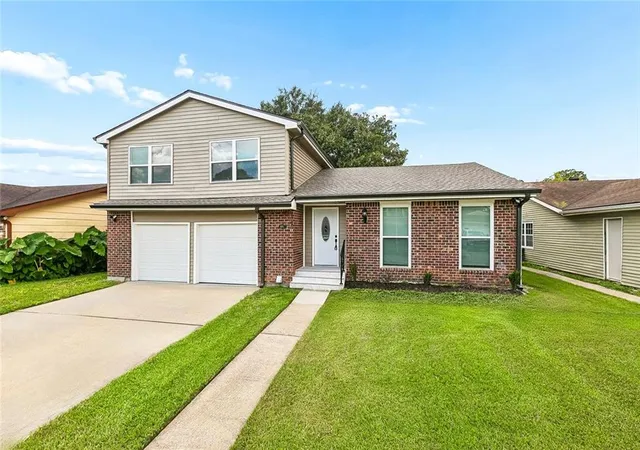 Photo 1 of Single family home for sale at 2212 Litchwood Ln, Harvey, LA 70058 | MLS# 2575759 | Listing updated on 2026-09-04