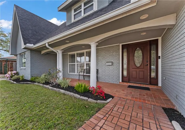 Photo 3 of Single family home for sale at 70 Carolyn Ct, Arabi, LA 70032 | MLS# 2575797 | Listing updated on 2026-09-04