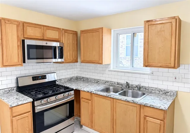 Photo 3 of Multi family home for sale at 1000 1000 S 1/2 Bengal Rd, Metairie, LA 70003 | MLS# 2575534 | Listing updated on 2026-09-12