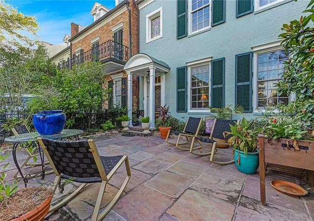 Photo 2 of Sale Pending at 1512 Marengo St, New Orleans, LA 70115 | MLS# 2575775 | Listing updated on 2026-09-09