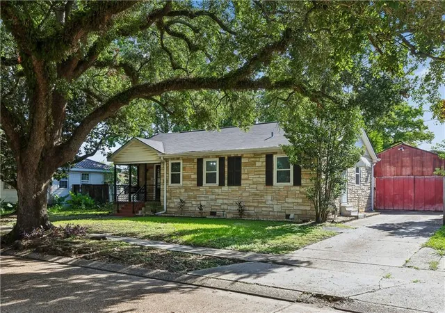 Photo 3 of Single family home for sale at 3 Marilyn Ave, Jefferson, LA 70121 | MLS# 2575360 | Listing updated on 2026-10-04