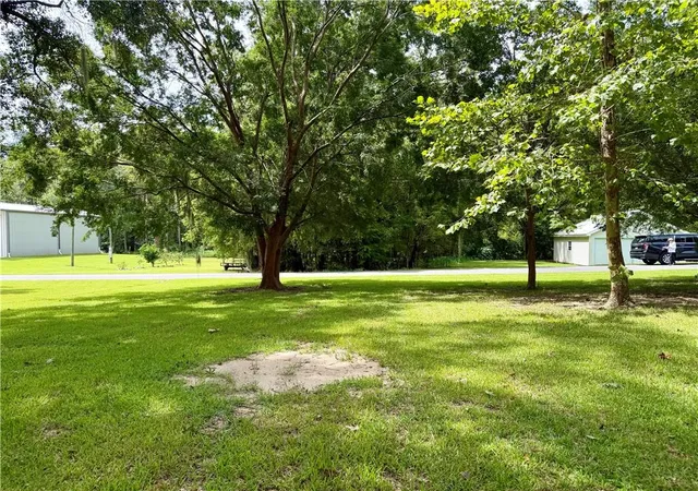 Photo 4 of Land for sale at 13304 Bayou Ter Dr, St Amant, LA 70774 | MLS# 2575867 | Listing updated on 2026-09-05