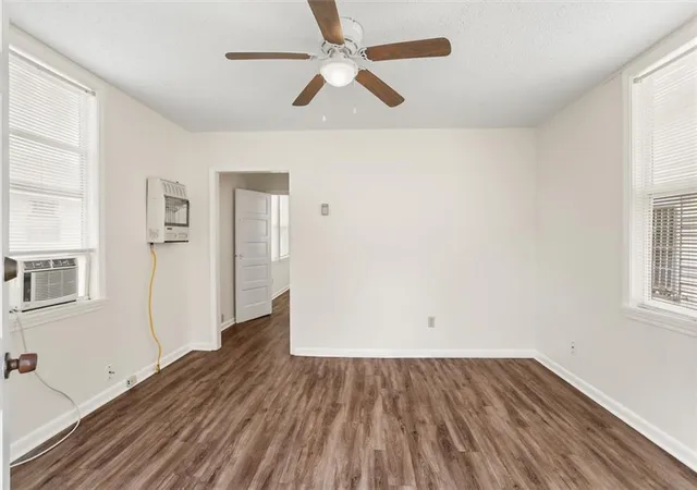 Photo 3 of Single family home for sale at 528 8th Street, Gretna, LA 70053 | MLS# 2575701 | Listing updated on 2026-09-05