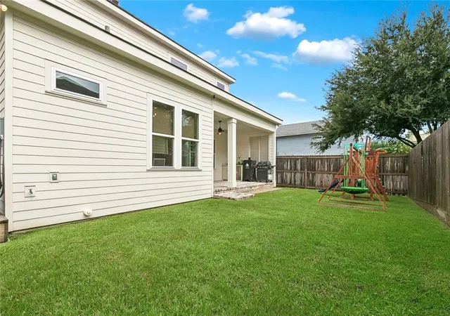 Photo 27 of Sale Pending at 6415 Bellaire Dr, New Orleans, LA 70124 | MLS# 2575361 | Listing updated on 2026-09-26