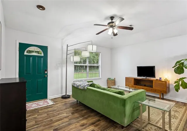 Photo 3 of Single family home for sale at 135b Bryant St, Madisonville, LA 70447 | MLS# 2575921 | Listing updated on 2026-09-15